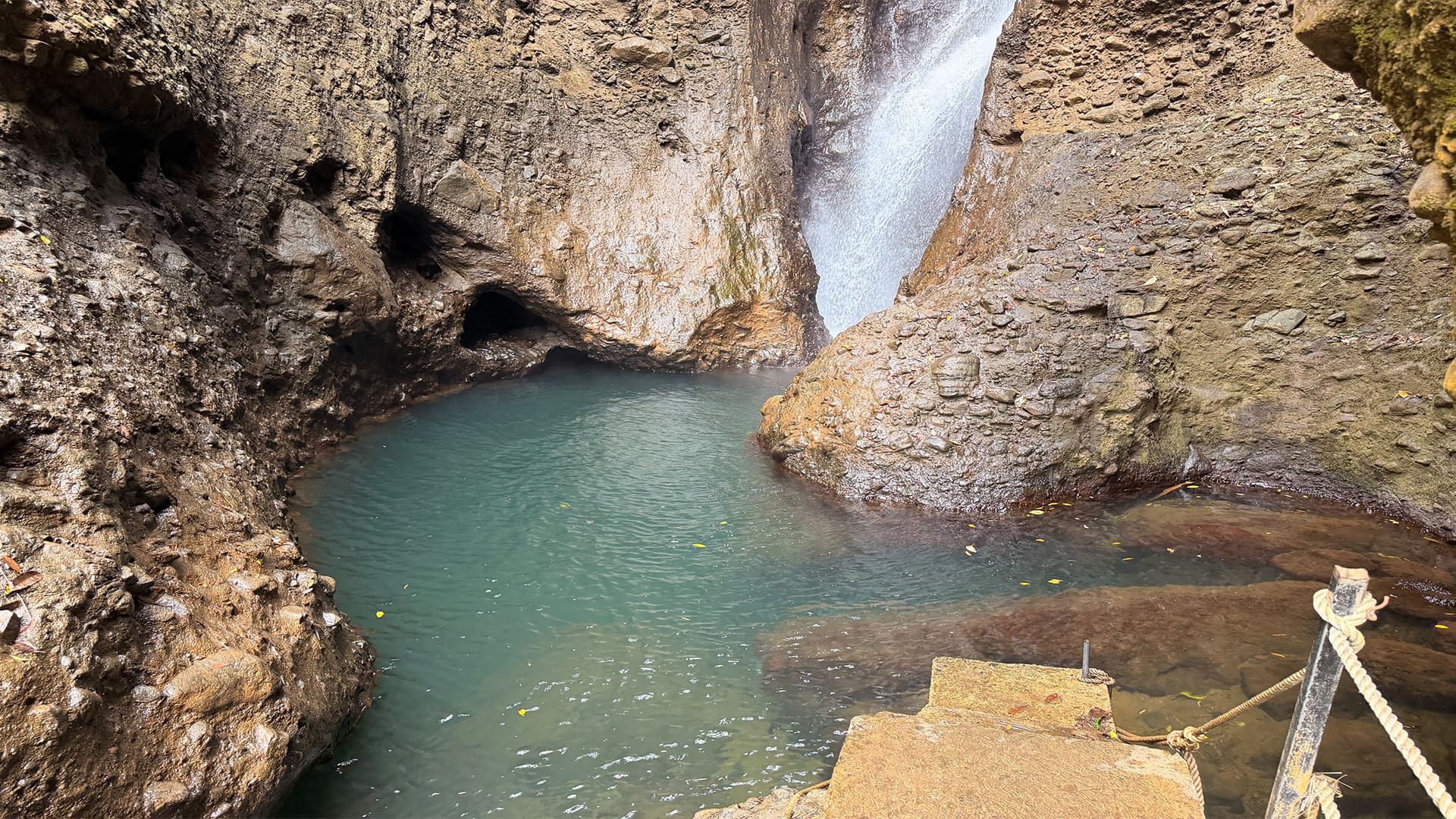 Nakawaga Rainforest & Waterfall 